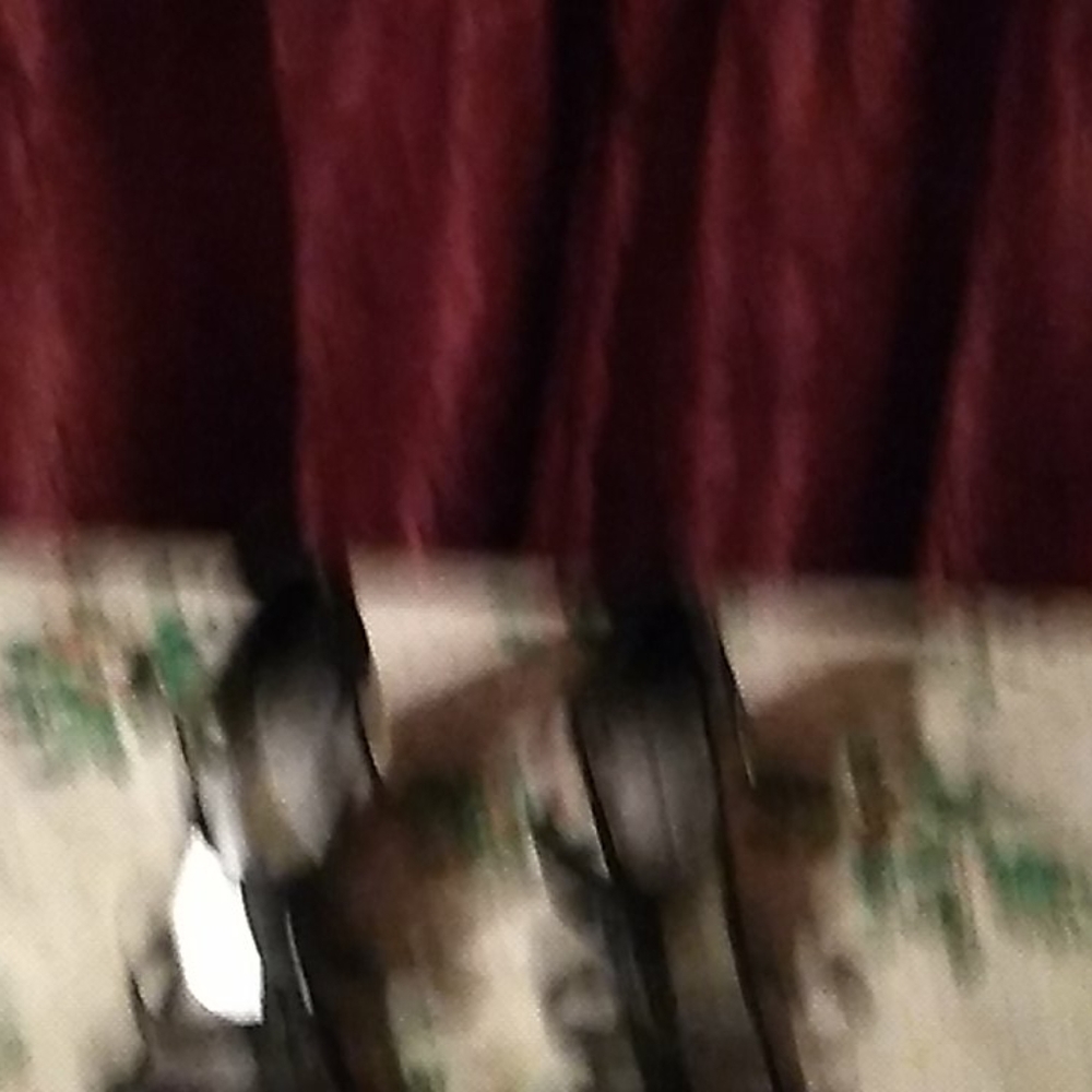 Shoes - Picture 2 of 4